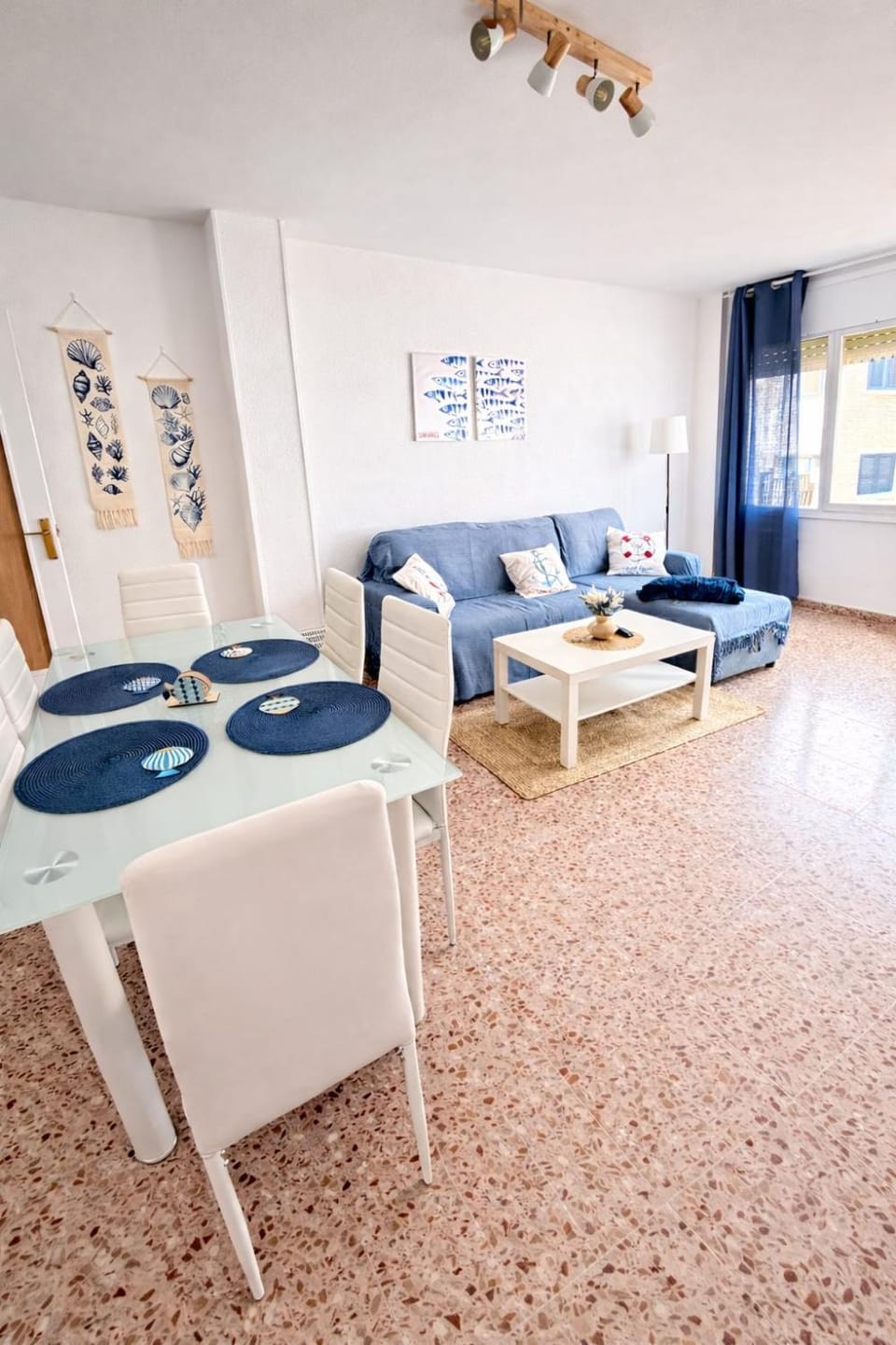 Living room, Dining area