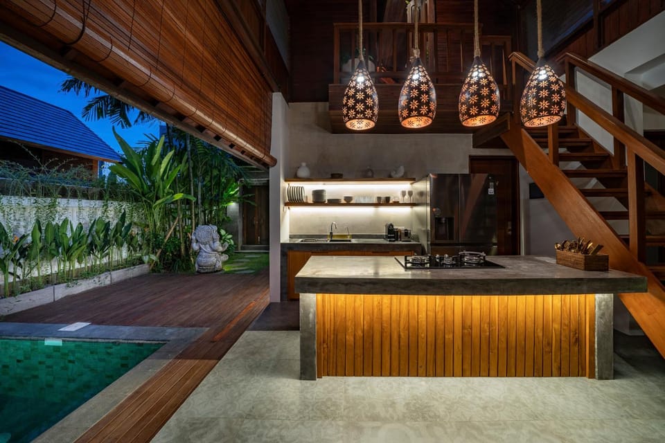 Dua villas Bali - Modern Balinese Escape Villa in Mengwi