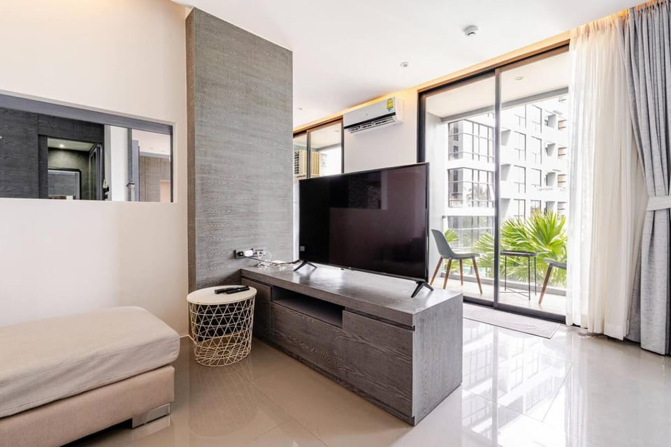 TV and multimedia, Evening entertainment