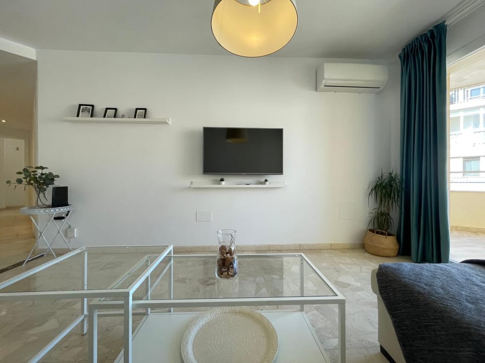 Living room, air conditioner
