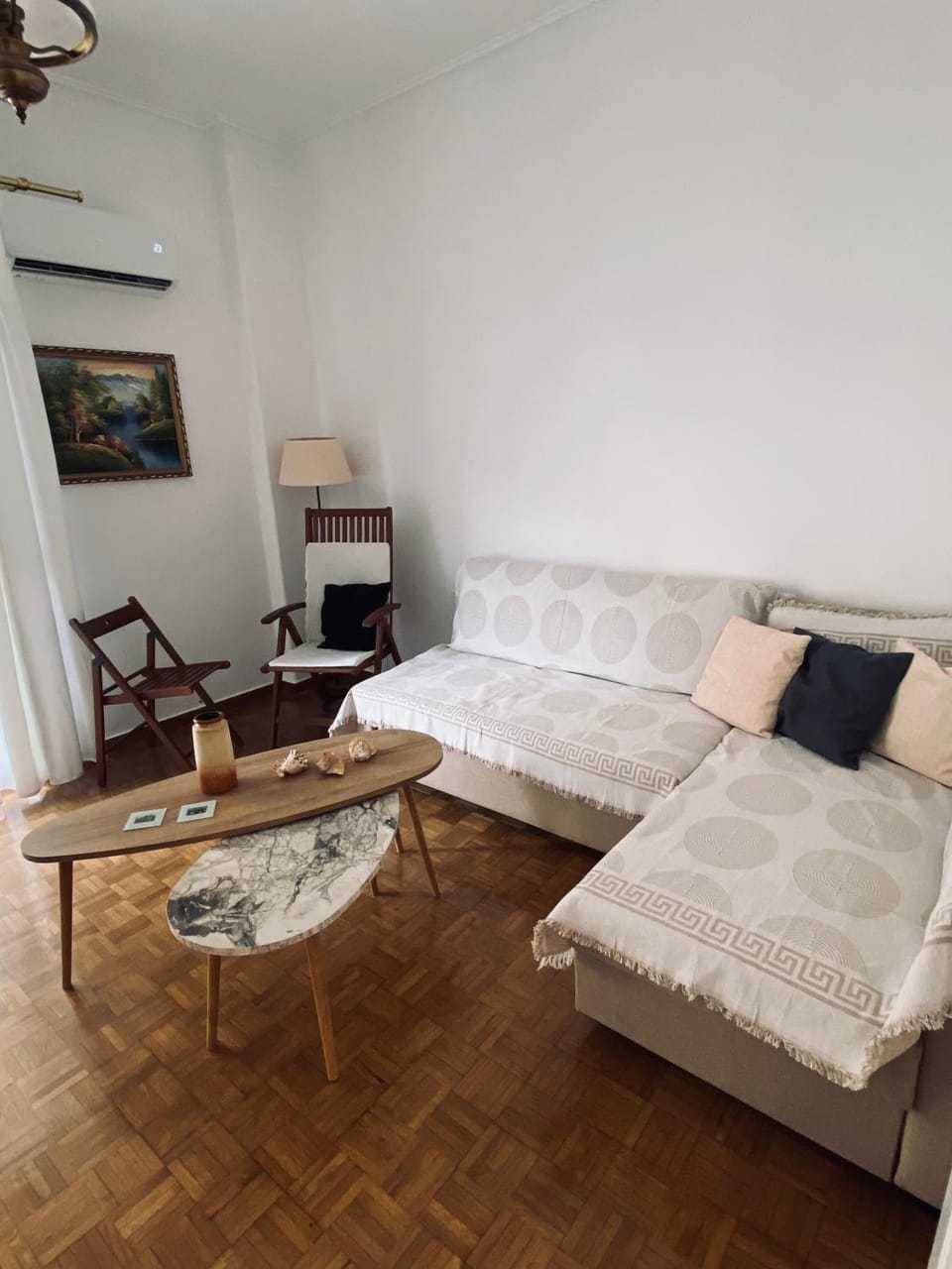Living room, Seating area, air conditioner, air conditioner