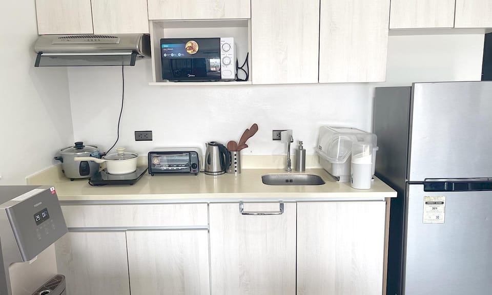 Condo with direct access to shopping mall in Bacolod City Apartment in Bacolod