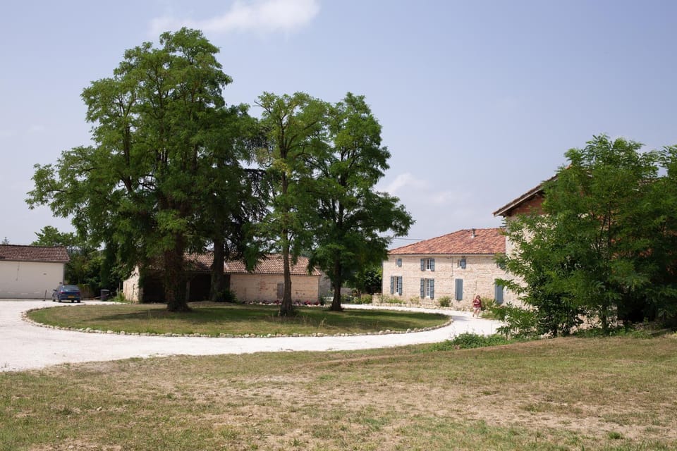 Le Clos Saint-Jean - Chambre d'hôte Rosie Bed and Breakfast in Nouvelle-Aquitaine
