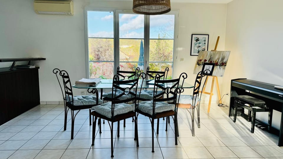 BBQ facilities, View (from property/room), Dining area, Garden view, Sunrise, dishwasher
