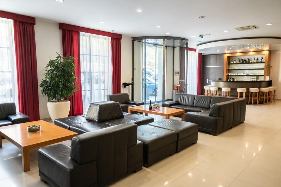 Lobby or reception, Seating area