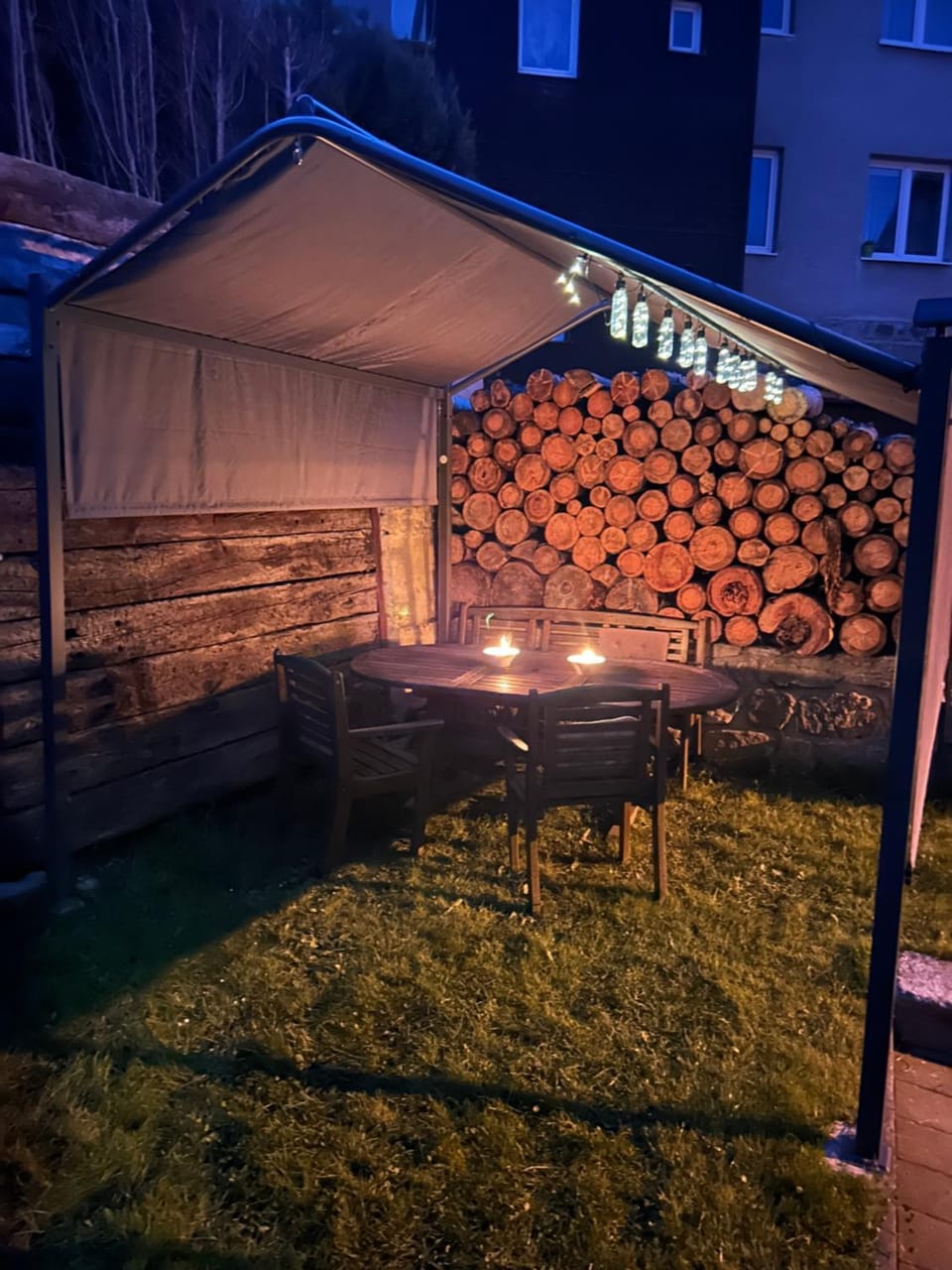 Seating area