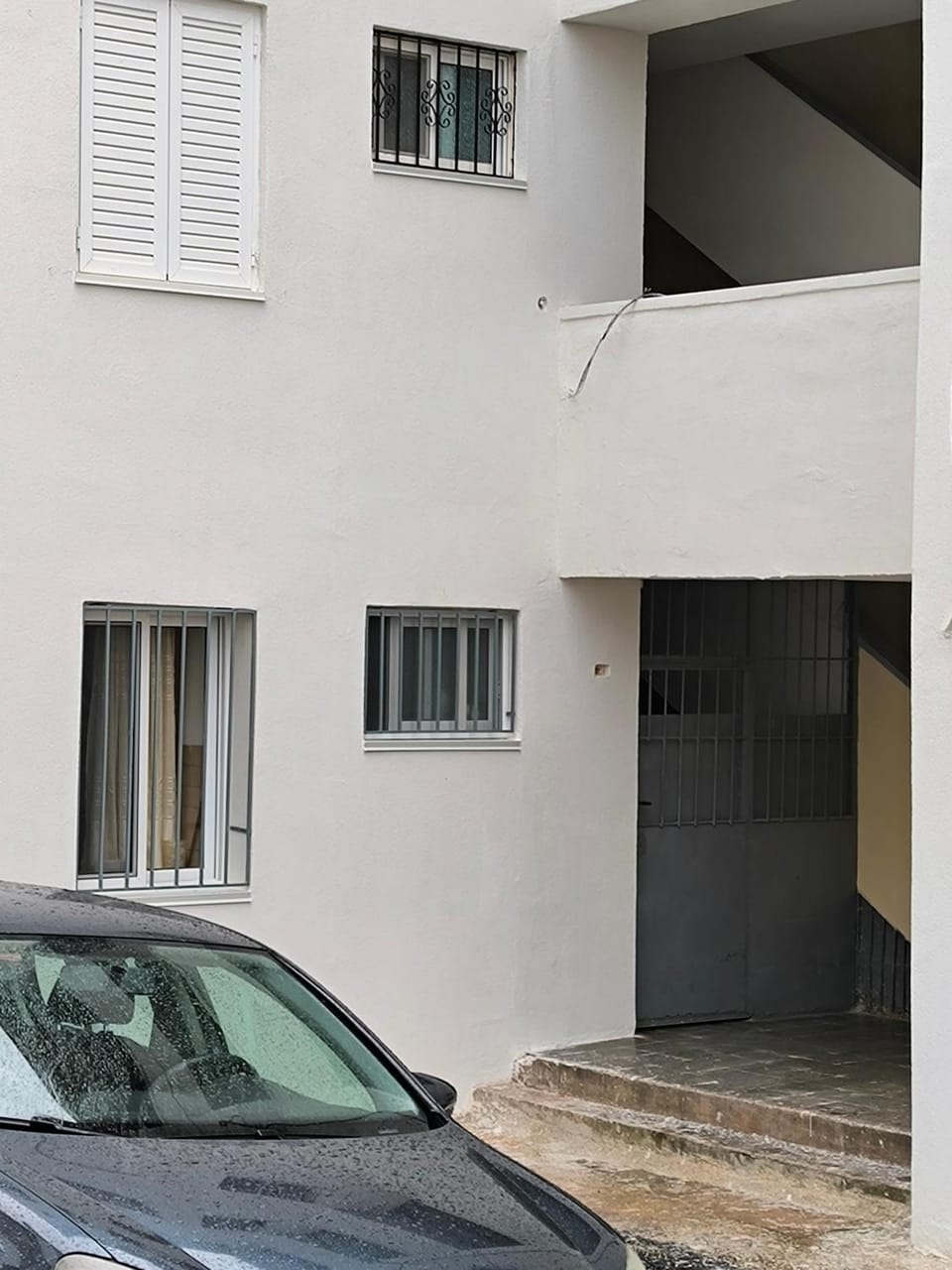 Property building, Day, Parking