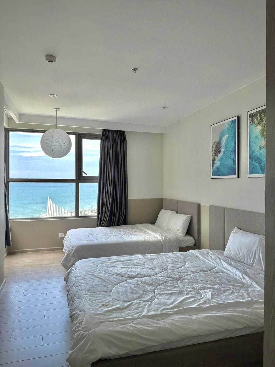 Bed, Natural landscape, Photo of the whole room, Bedroom, Sea view
