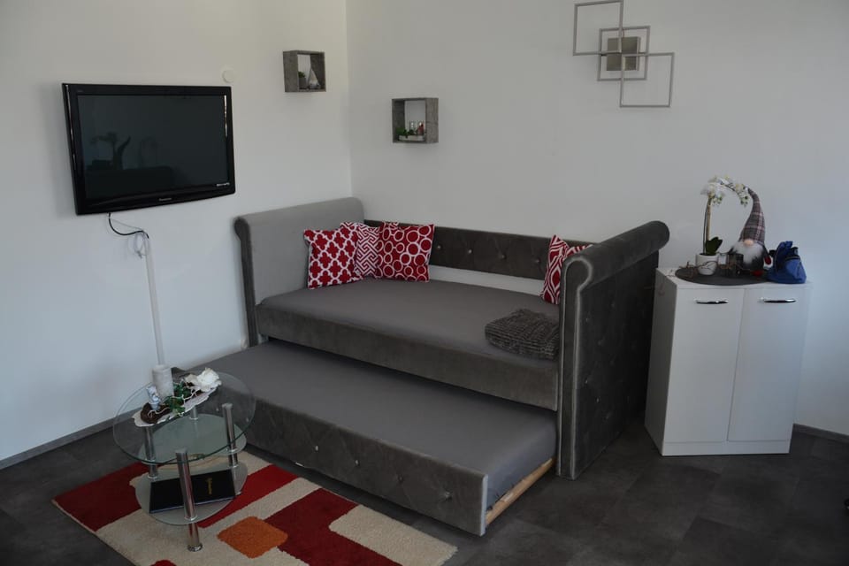 Living room, Bedroom