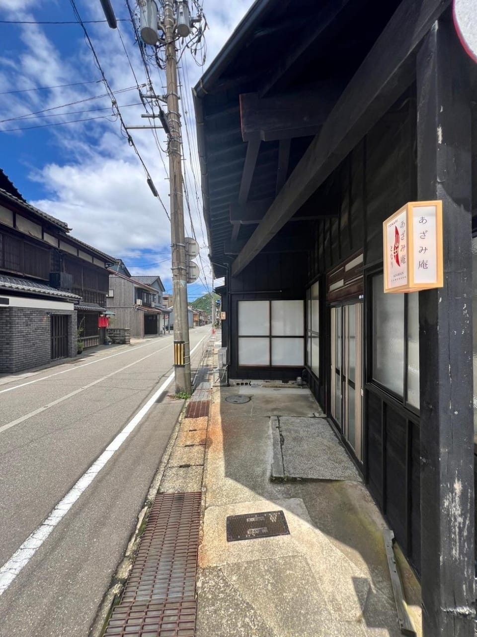 Property building, Day, Neighbourhood, Street view