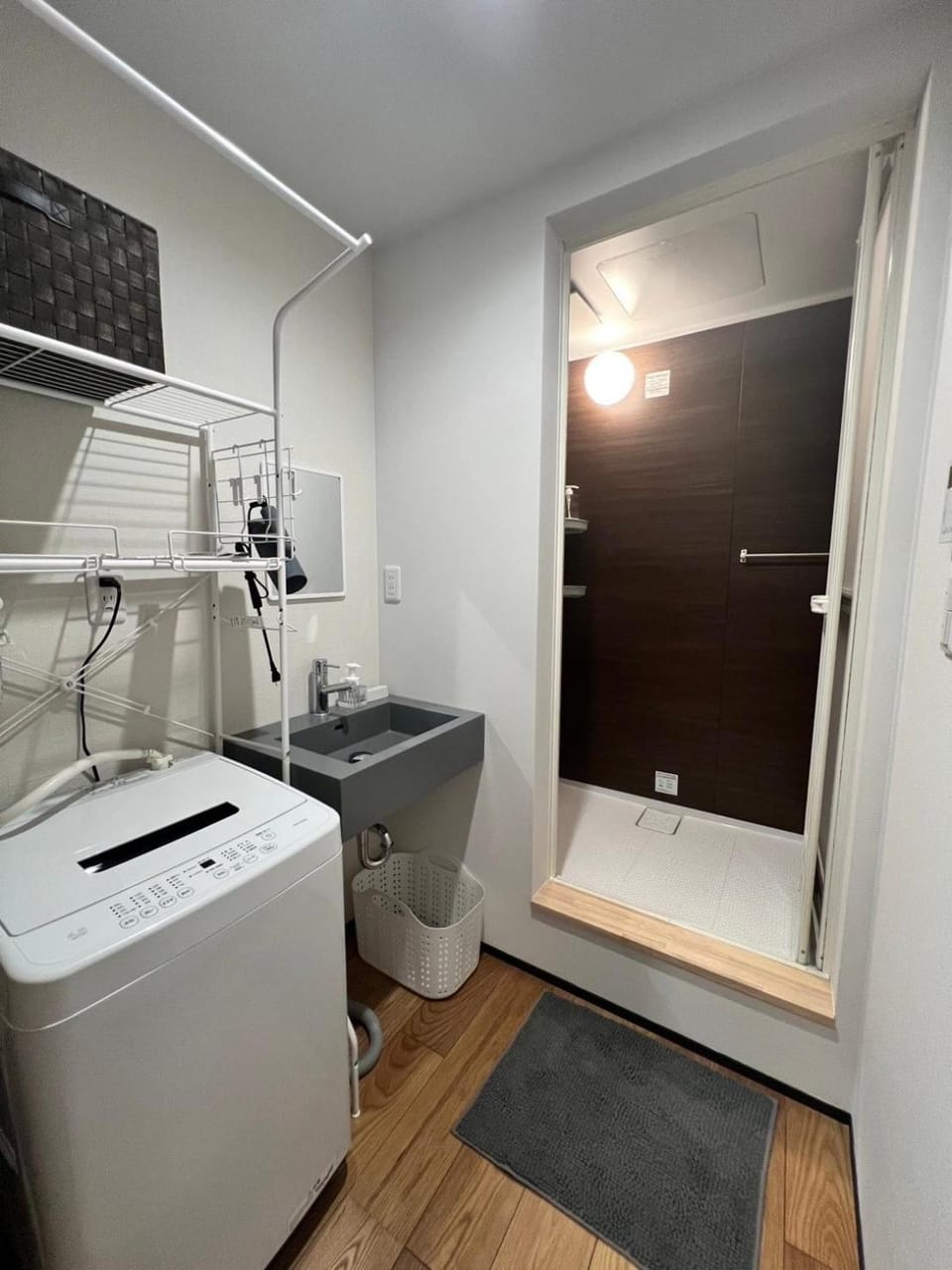 Shower, Bathroom