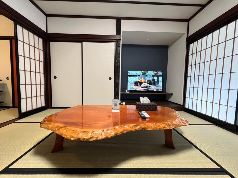 Communal lounge/ TV room, TV and multimedia, Evening entertainment