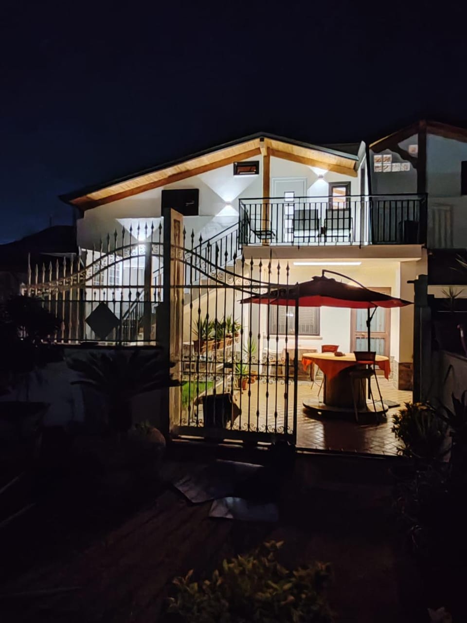 Property building, Balcony/Terrace