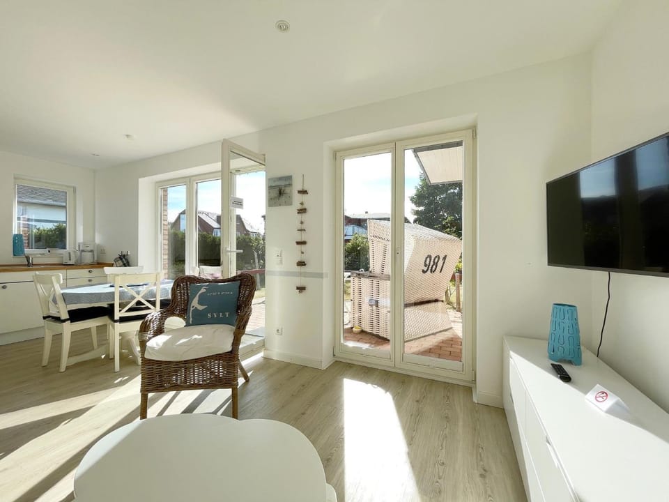 Haus Dünenrose App 1 mit Terrasse Apartment in Westerland