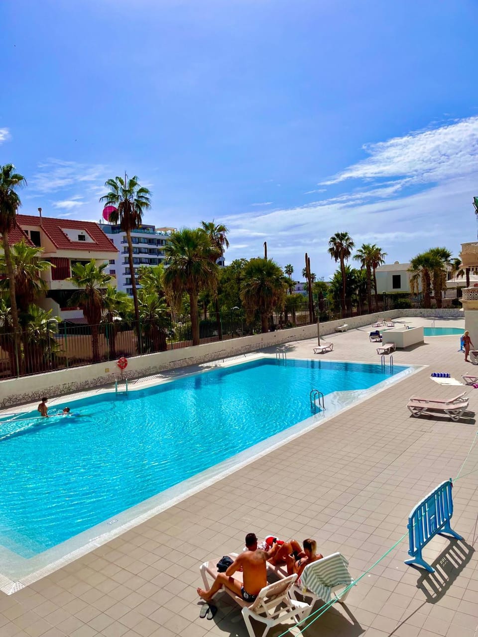 Pool view, Swimming pool, sunbed
