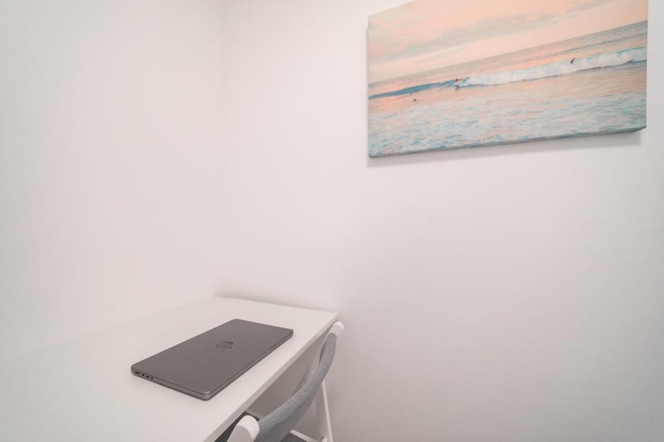 Seating area, Bedroom