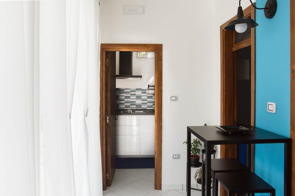 Facade/entrance, Kitchen or kitchenette
