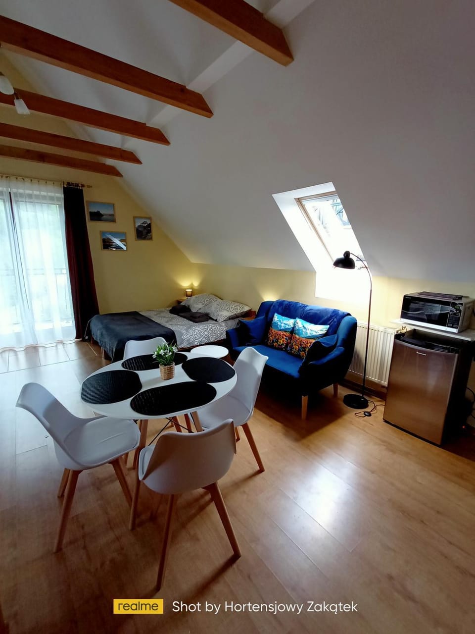 Bed, Kitchen or kitchenette, Living room, Photo of the whole room, Seating area, Dining area, Bedroom