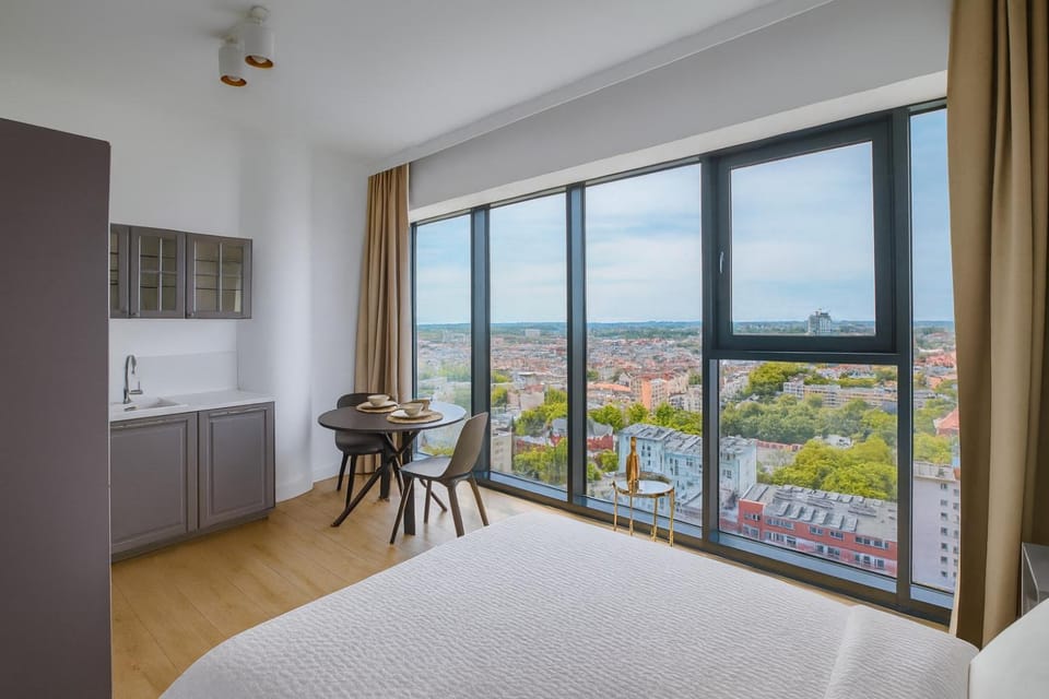 Luksusowy apartament z widokiem, basenem i sauną Hanza Tower Szczecin Apartment in Szczecin
