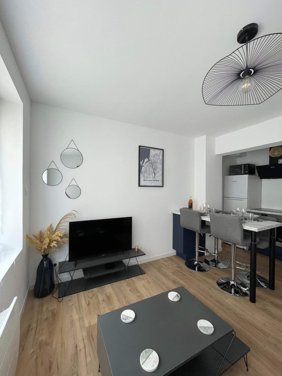 Communal lounge/ TV room