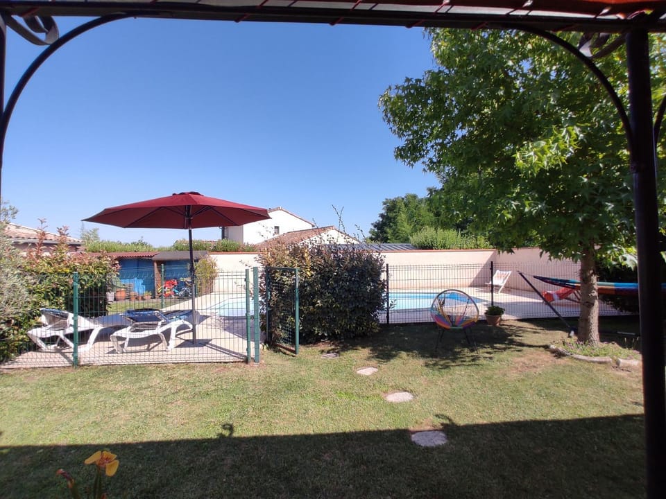 Patio, Garden, Garden view, Swimming pool, sunbed