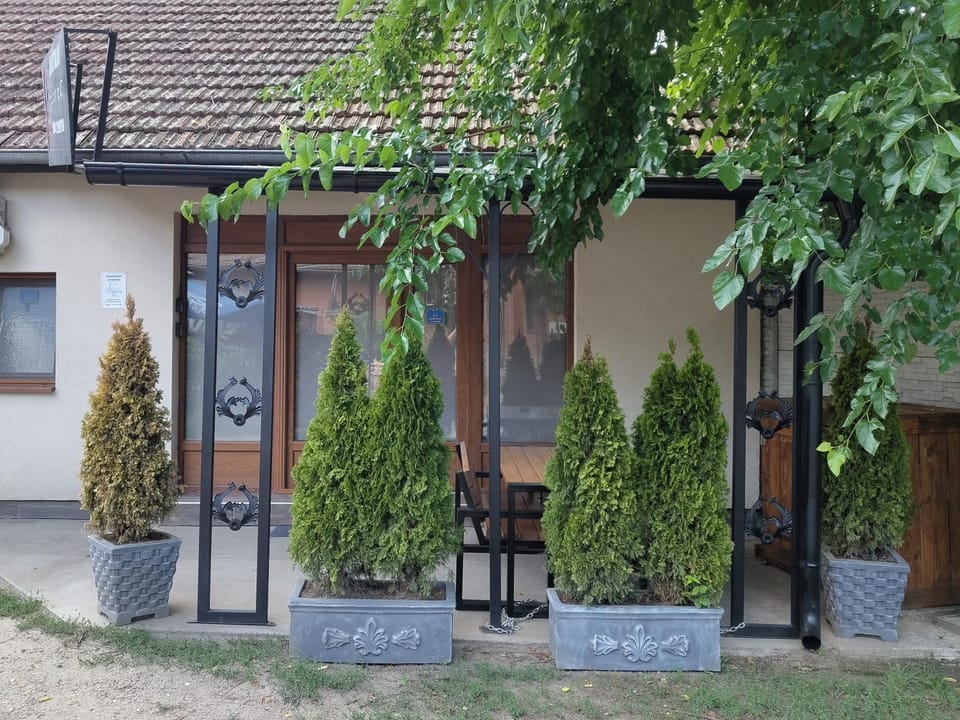 Scorpio Apartman/Sobe Apartment in Vojvodina