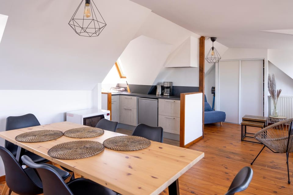 Grand appartement spacieux sur les toits de Bayeux Apartment in Bayeux