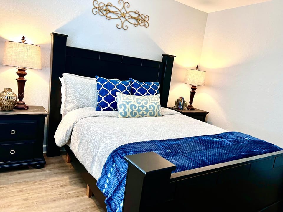 Bed, Bedroom