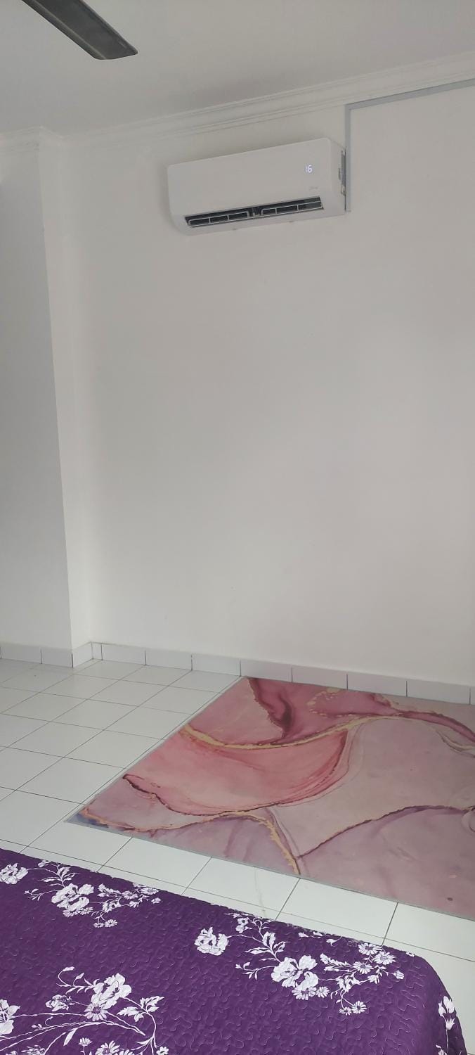 Bedroom, air conditioner