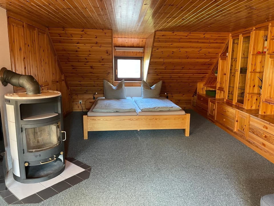 Bed, Photo of the whole room, Bedroom, fireplace, flat iron