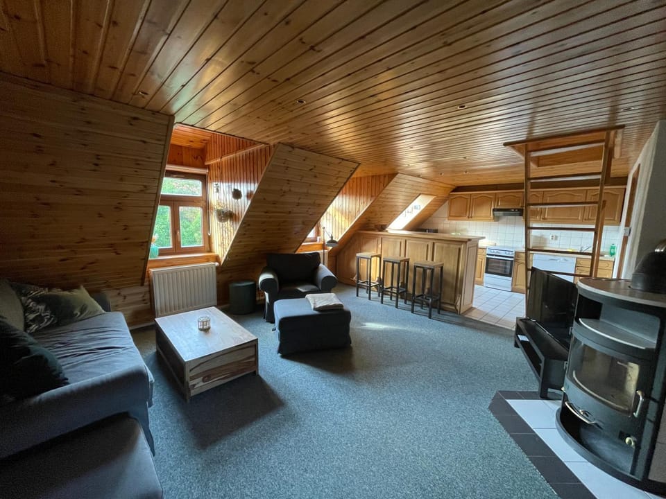 Living room, Seating area