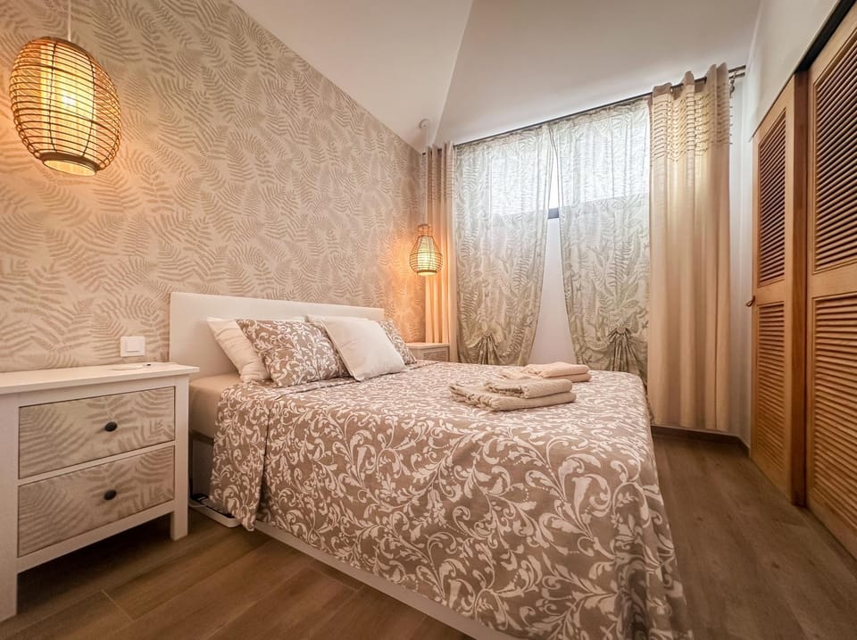 Bed, Bedroom, wardrobe