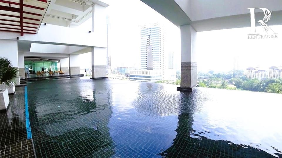 Pool view, Swimming pool