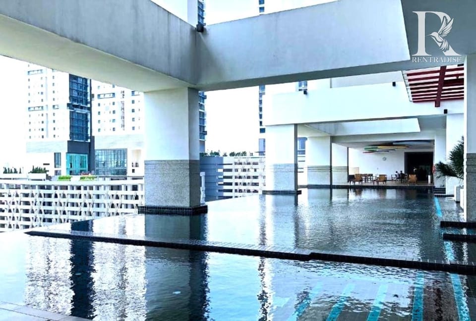Pool view, Swimming pool