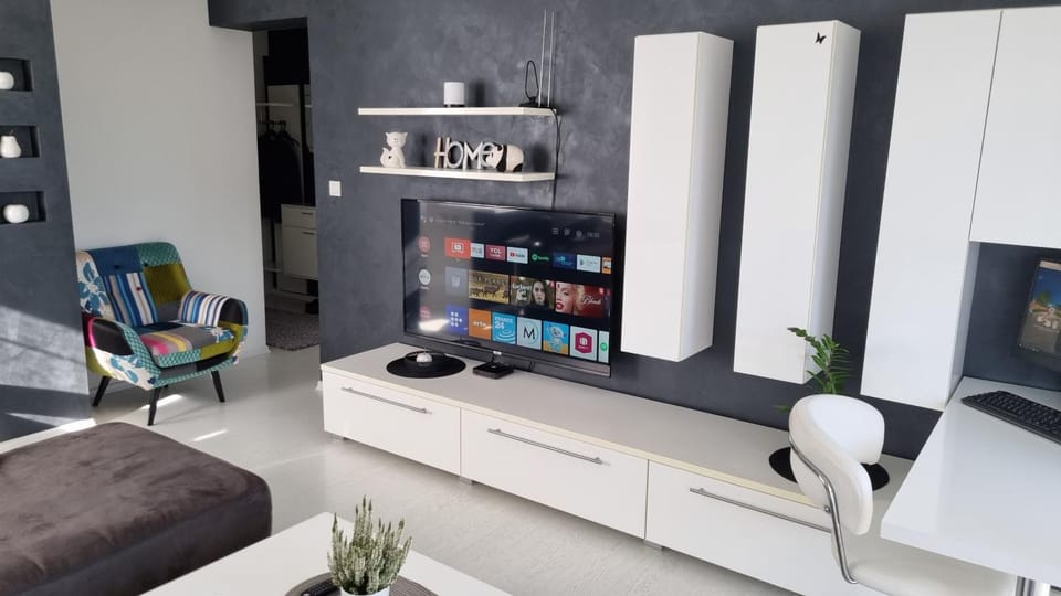TV and multimedia, Living room
