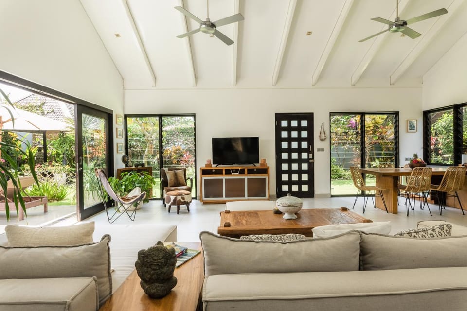 Property building, Communal lounge/ TV room, TV and multimedia, Living room