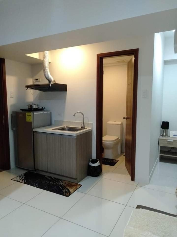 Jojies Crib Horizons101 Studio Bed and Breakfast in Lapu-Lapu City