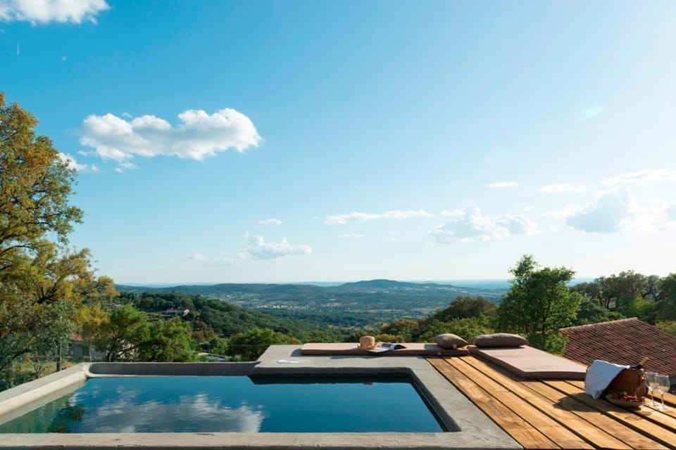 Natural landscape, View (from property/room), Mountain view, Pool view, Swimming pool, Swimming pool