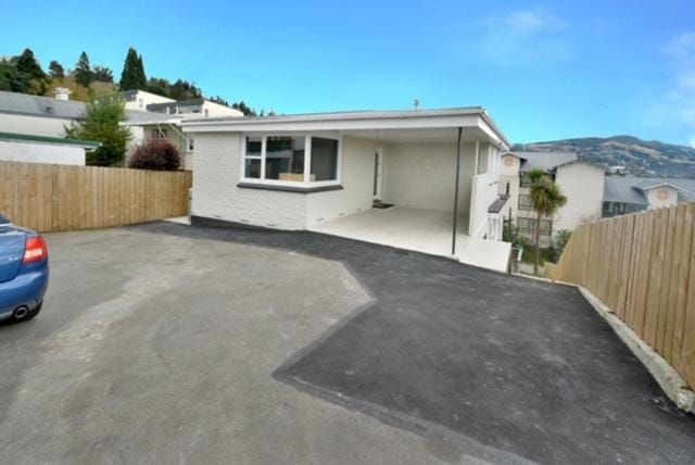 City Views on Rattray House in Dunedin