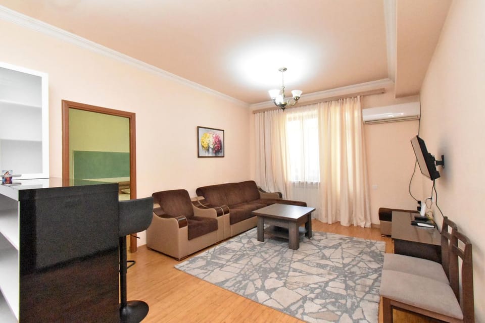 Argishti Street, 2 bedrooms Beautiful, New Euro Renovated apartment GL933 Apartment in Yerevan