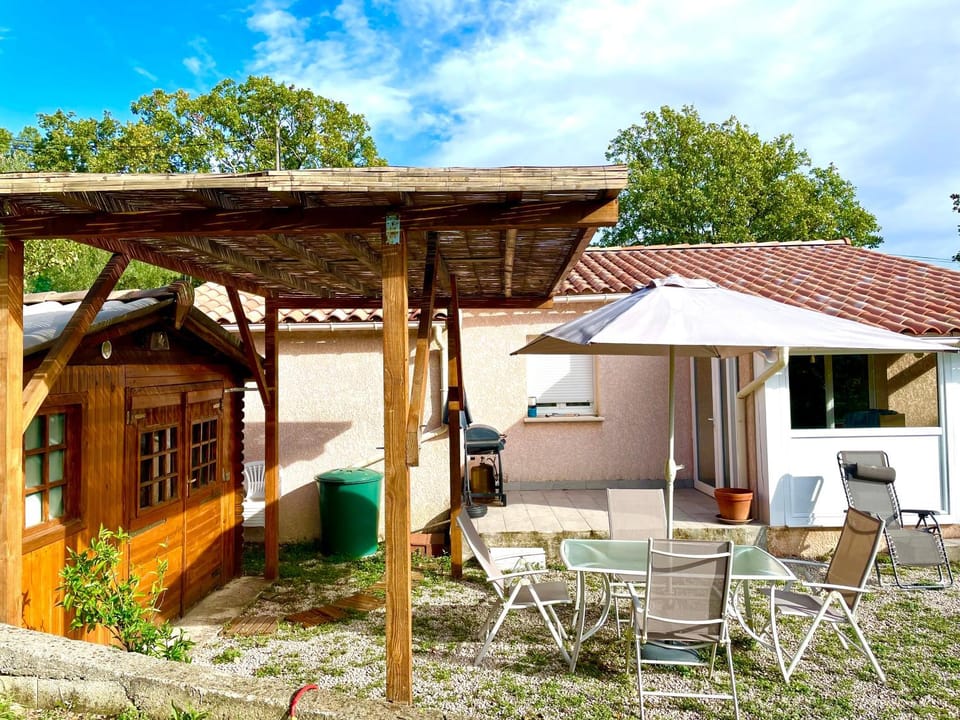Gîte ylangylang House in Auvergne-Rhône-Alpes