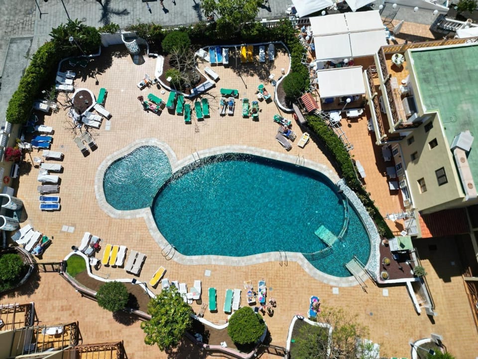 Property building, Swimming pool