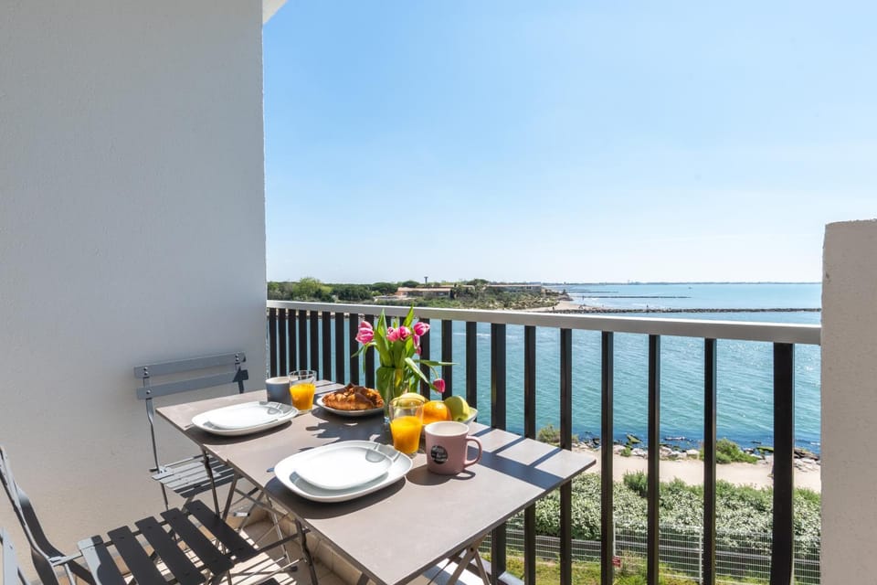Le Maeva PLage - Vue mer d'exception - Parking privé - La Grande Motte Apartment in La Grande-Motte