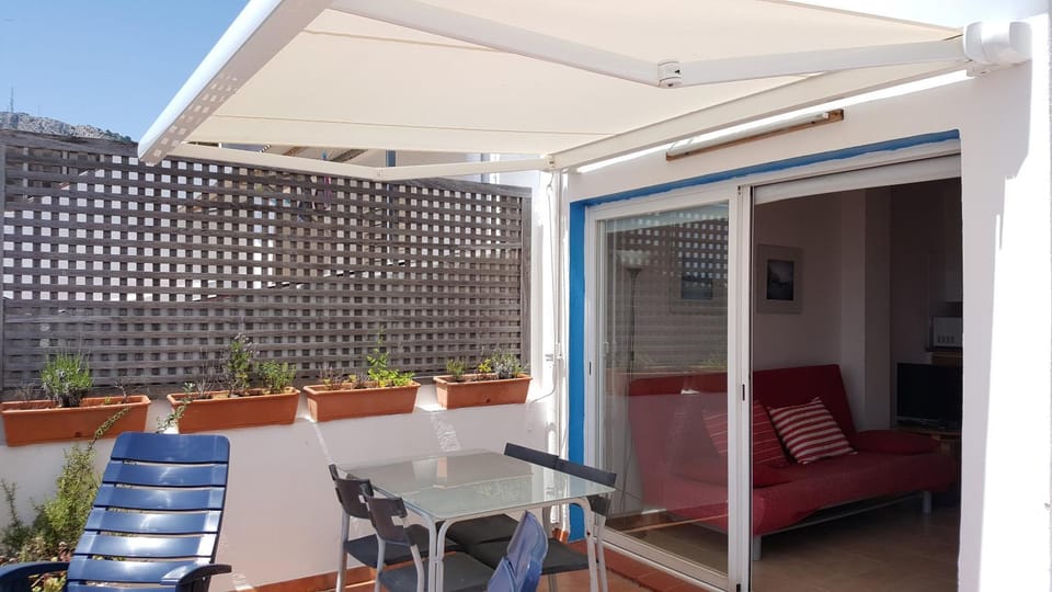 View (from property/room), Balcony/Terrace