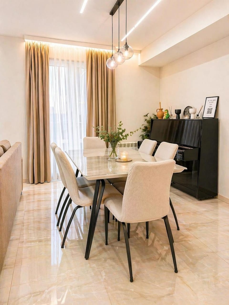 Living room, Seating area, Dining area