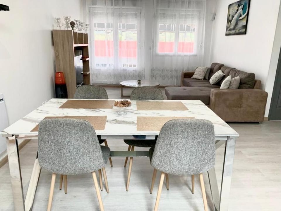 La coulée verte Apartment in Bourgogne-Franche-Comté