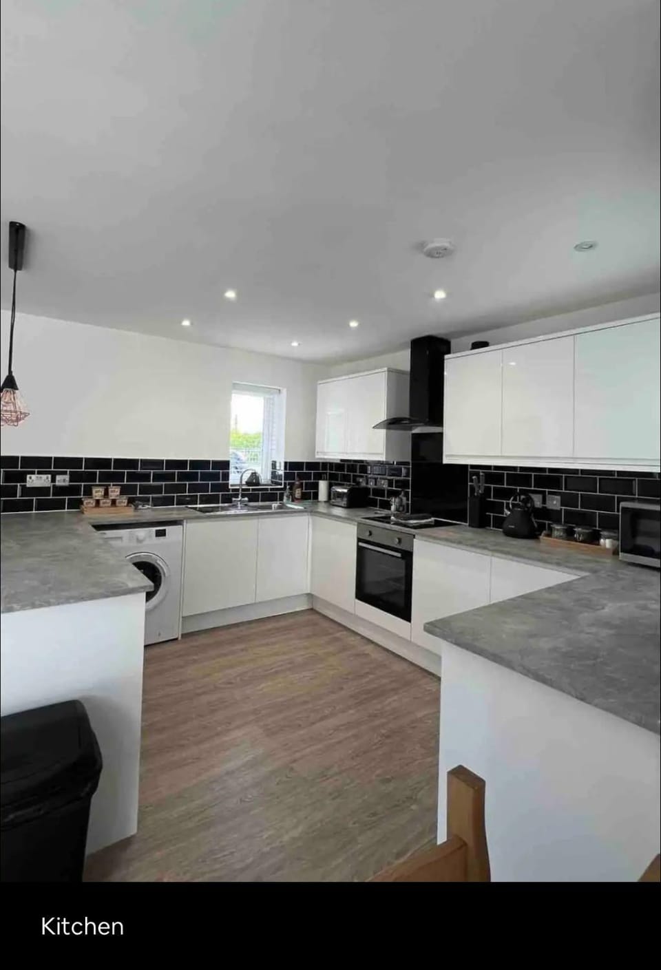 Green 3 bed bungalow with en-suite and parking Apartment in Wales