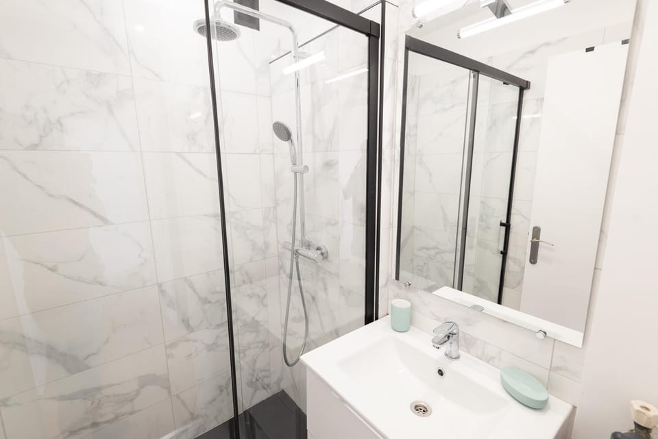 Shower, Bathroom