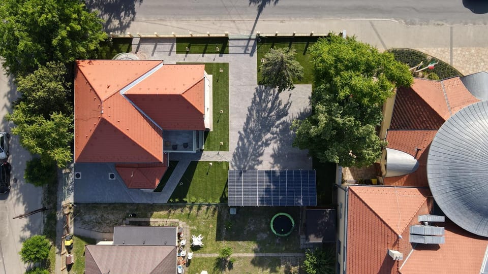 Property building, Bird's eye view