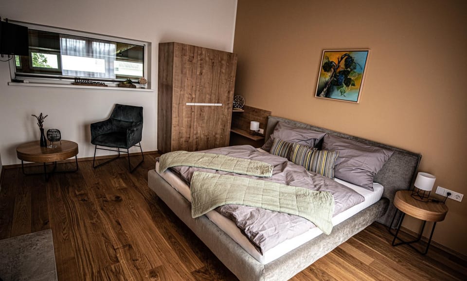 Seating area, Bedroom